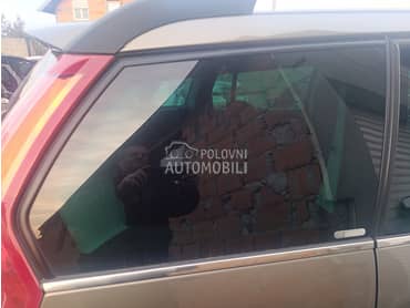 zadnje desno staklo za Citroen C4 Grand Picasso od 2006. do 2013. god.
