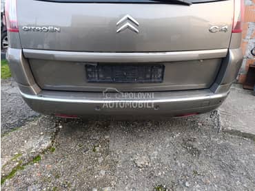 zadnjih branik excluziv za Citroen C4 Grand Picasso od 2006. do 2013. god.