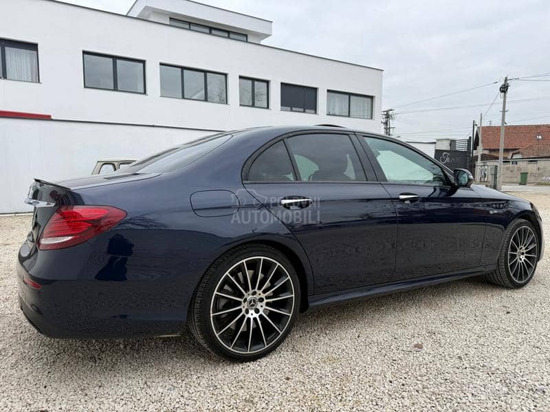 Mercedes Benz E 43 AMG 