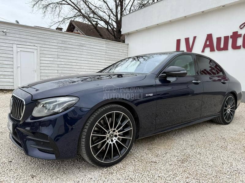 Mercedes Benz E 43 AMG 