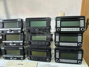 Radio CD za Volkswagen Tiguan, Touareg, Touran ...