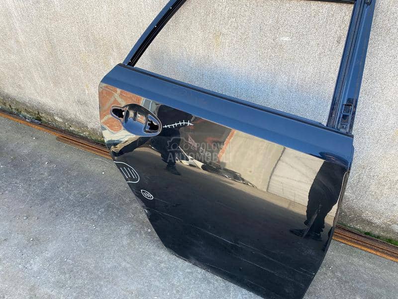 Zadnja Desna Vrata II