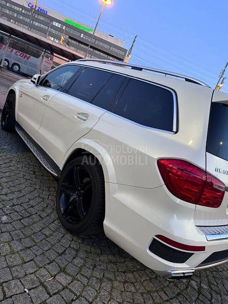 Mercedes Benz GL 63 AMG 
