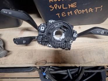 spulna volana sa rucicama za Audi Q2 od 2017. do 2024. god.