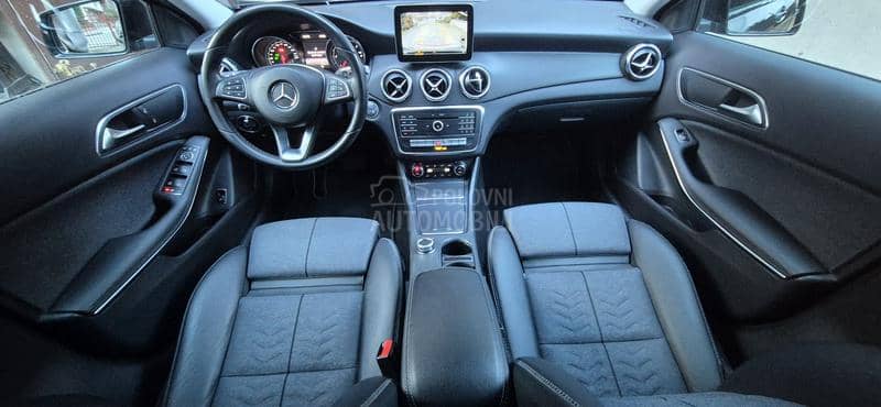 Mercedes Benz GLA 200 