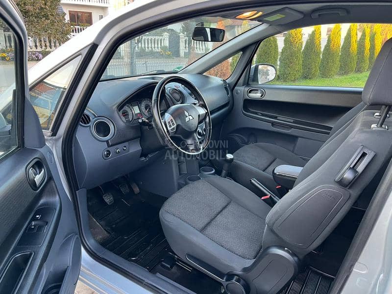 Mitsubishi Colt 1.1 i