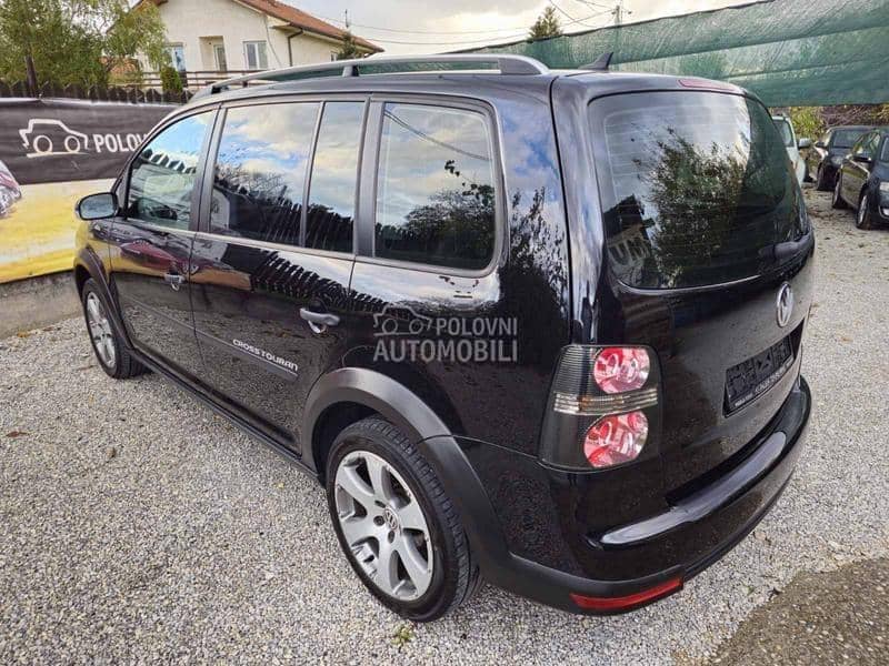 Delovi za Volkswagen Touran 2006 - 2016. god.
