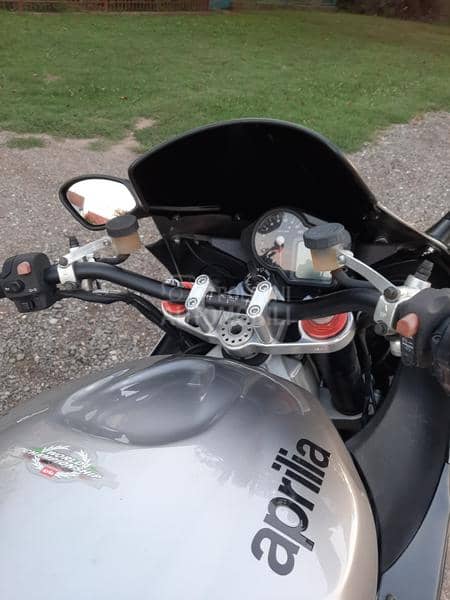Aprilia RSV 1000 R CH