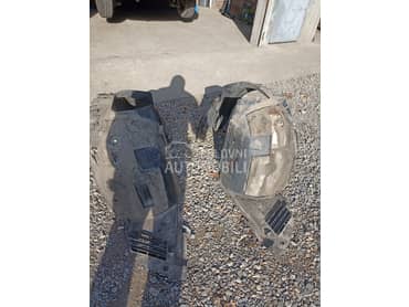 Podkrilo za Peugeot 307