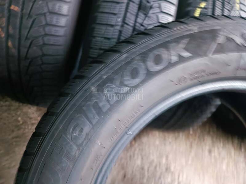 Hankook 225/60 R17 Zimska