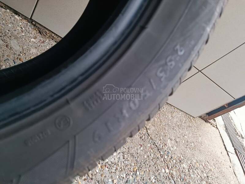 Dunlop 255/50 R19 Zimska