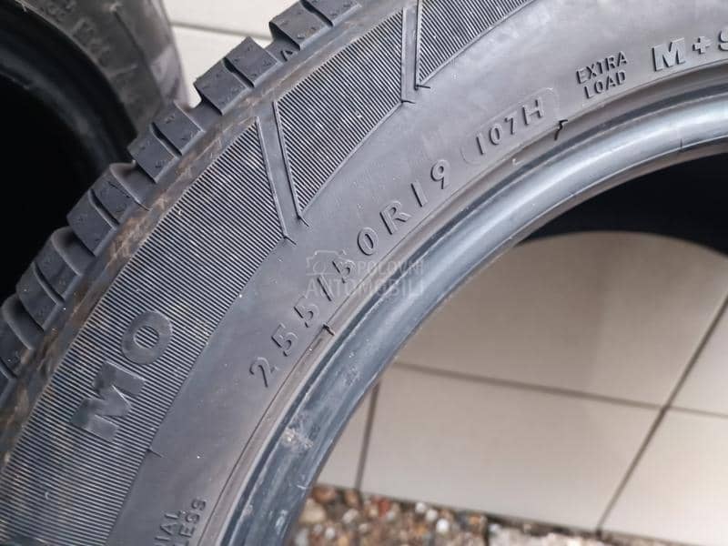 Dunlop 255/50 R19 Zimska