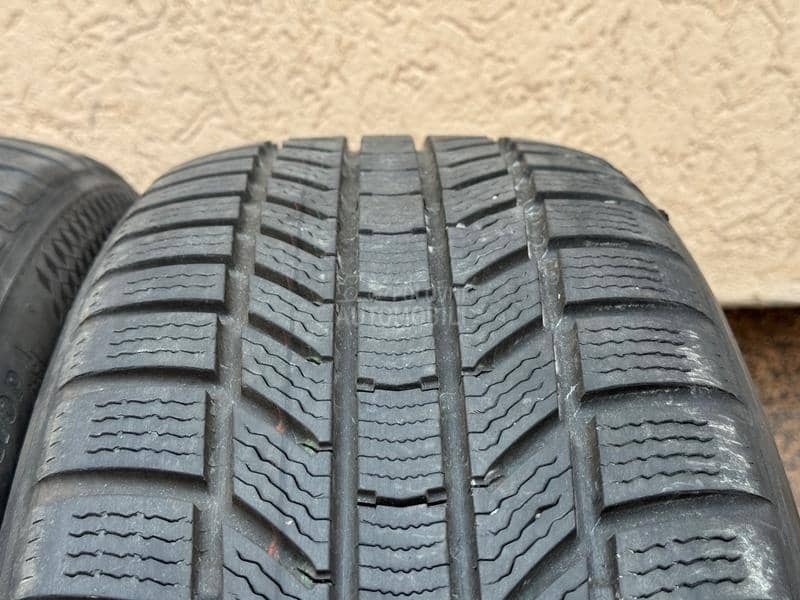 Continental 215/50 R18 Zimska