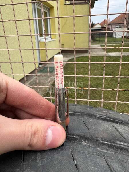 Continental 225/75 R16 Letnja