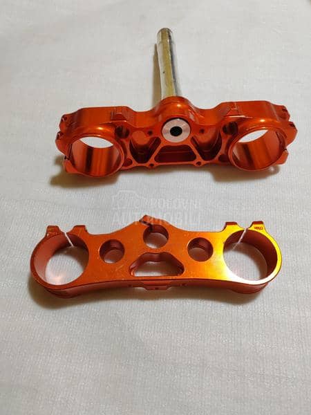 Most za KTM 450 Triple Clamp