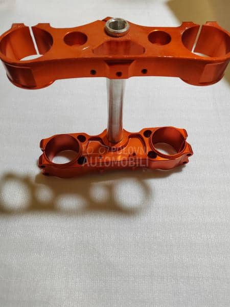 Most za KTM 450 Triple Clamp