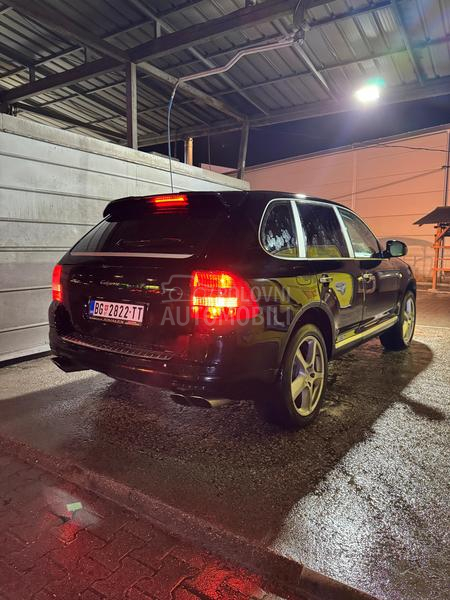 Porsche Cayenne 