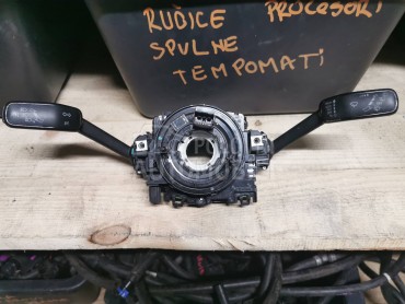 spulna volana sa rucicama za Volkswagen Golf 7 od 2012. do 2016. god.