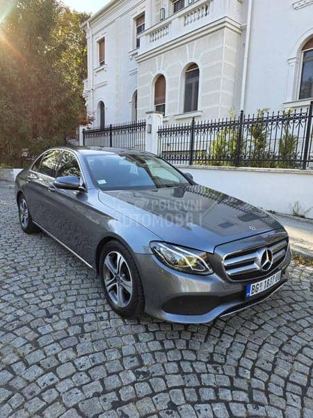 Mercedes Benz E 220 prava kilometraza