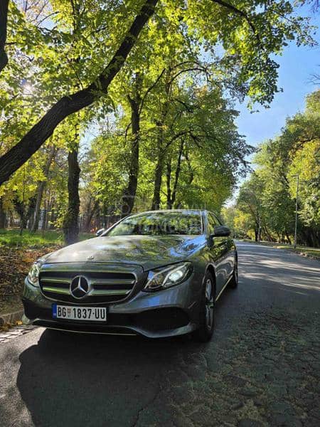 Mercedes Benz E 220 prava kilometraza