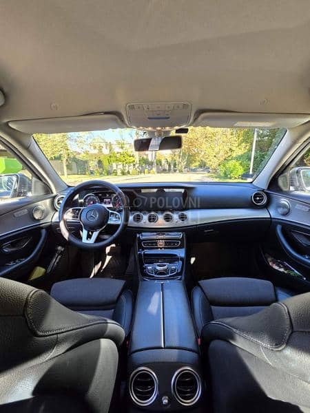 Mercedes Benz E 220 prava kilometraza