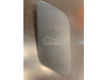 Poklopac branika za Audi Q3