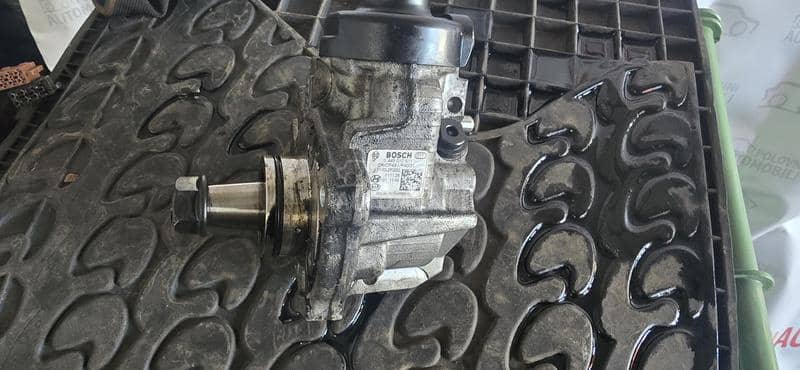 bosch pumpa 33100-2F000