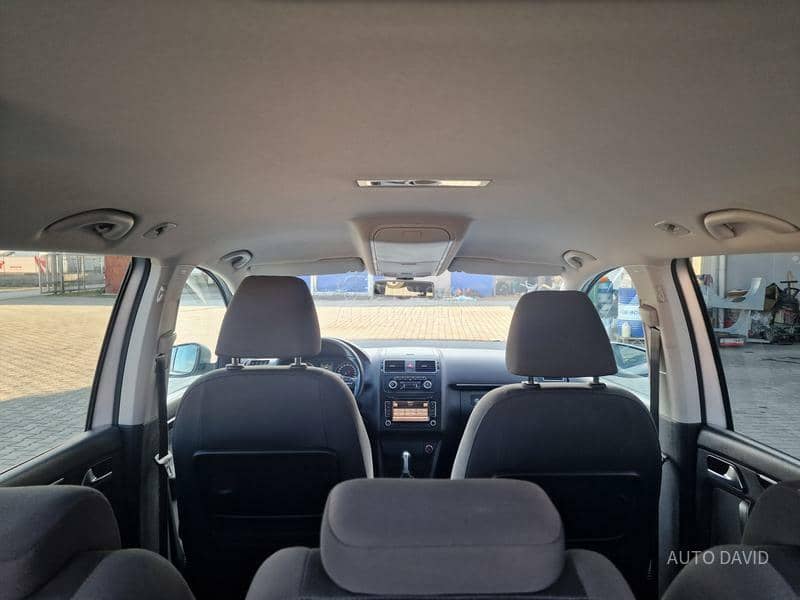 Volkswagen Touran 1.4B SVAJCARSKA
