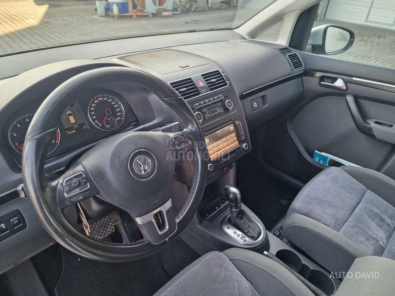 Volkswagen Touran 1.4B SVAJCARSKA