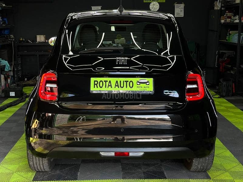 Fiat 500e 3plus1/ICONE/NOV