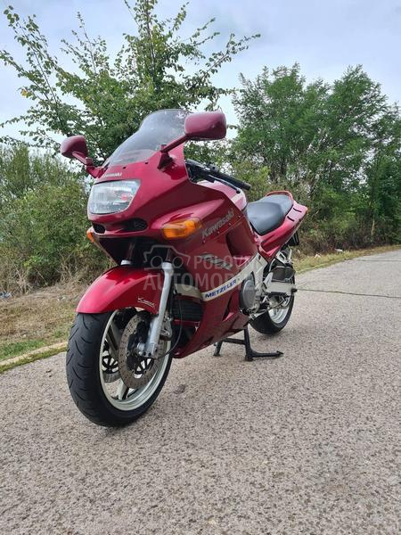 Kawasaki zzr 600 ZZR600