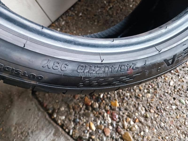 Triangle 245/40 R19 Letnja