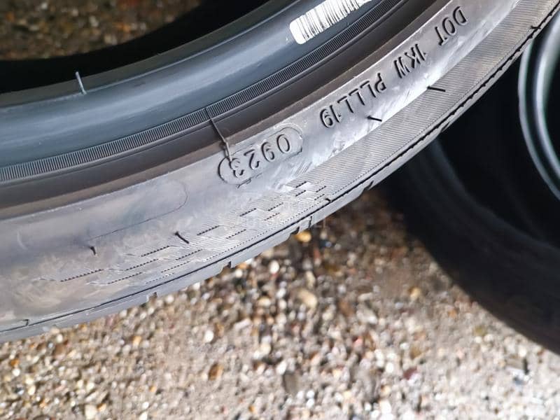 Triangle 245/40 R19 Letnja