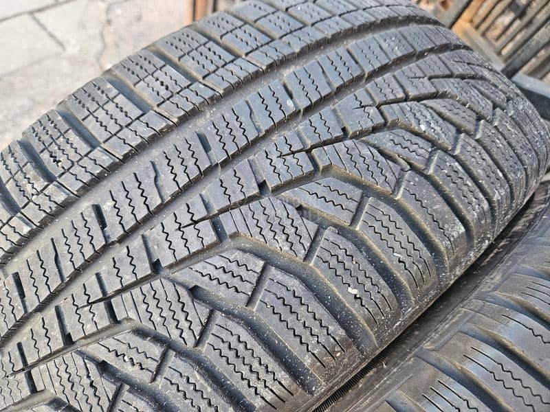 Hankook 215/60 R16 Sve sezone
