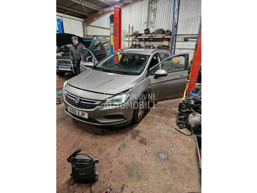 BRANIK FAR KRILO VRATA za Opel Astra K od 2016. do 2020. god.