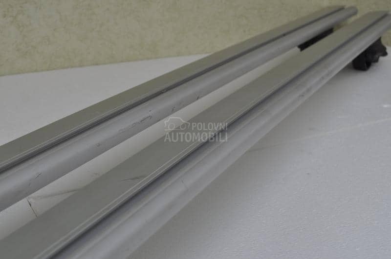 Thule alu auto krovni nosaci za karavan, dzip, kombi 150 cm
