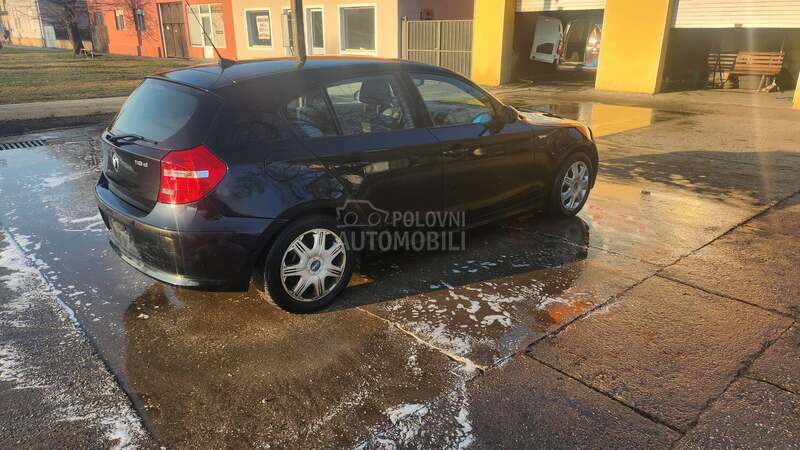BMW 118 