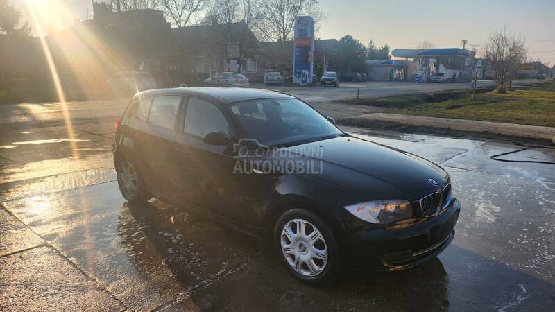 BMW 118 