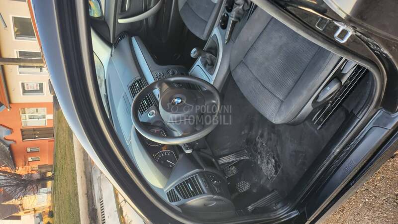 BMW 118 