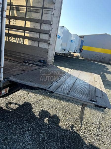 Utovarna rampa za kamione