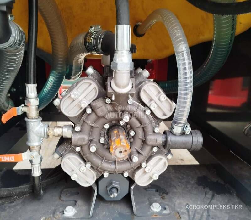 Lukas Holland nošene ,vučene