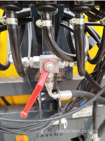 Lukas Holland nošene ,vučene