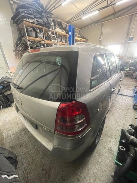 Opel Zafira 1.7cdt 2011. god. -  kompletan auto u delovima