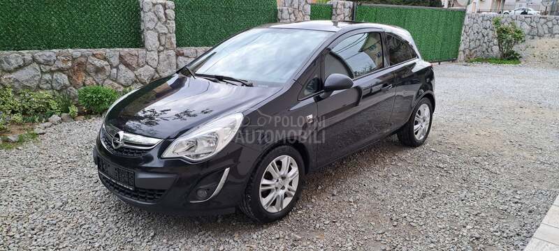 Opel Corsa D 1.4 16V