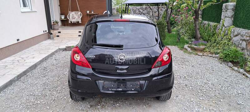 Opel Corsa D 1.4 16V