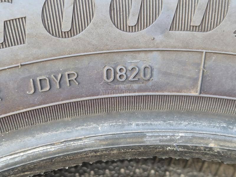 Bridgestone 215/55 R17 Letnja