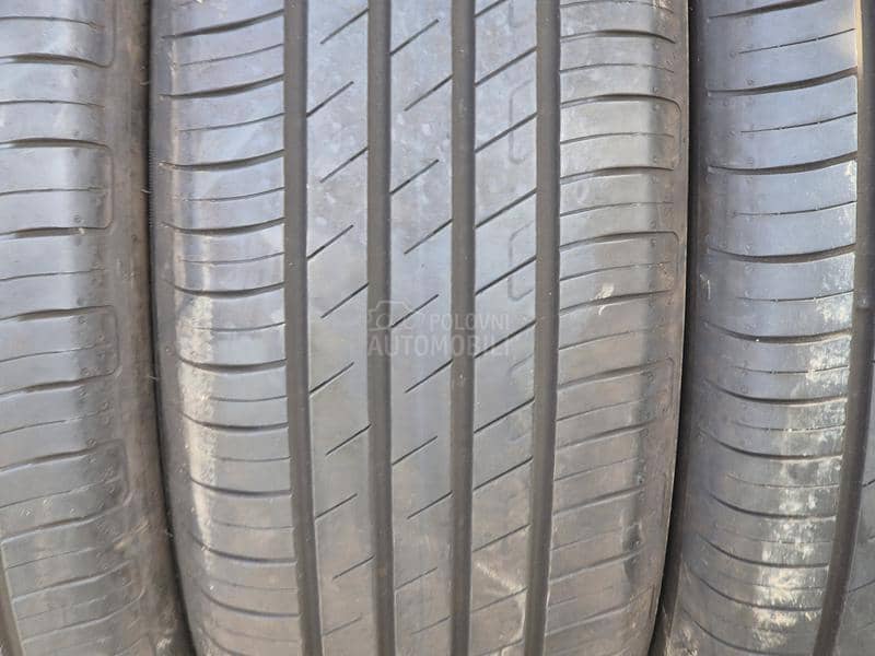 Bridgestone 215/55 R17 Letnja