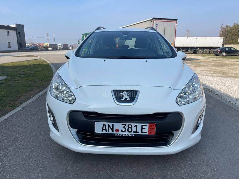 Peugeot 308 N e m a c k a