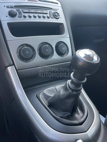 Peugeot 308 N e m a c k a