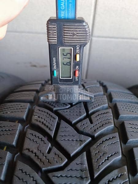 Dunlop 205/55 R16 Zimska
